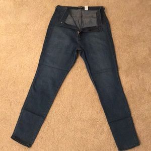Fashionnova Medium blue jeans